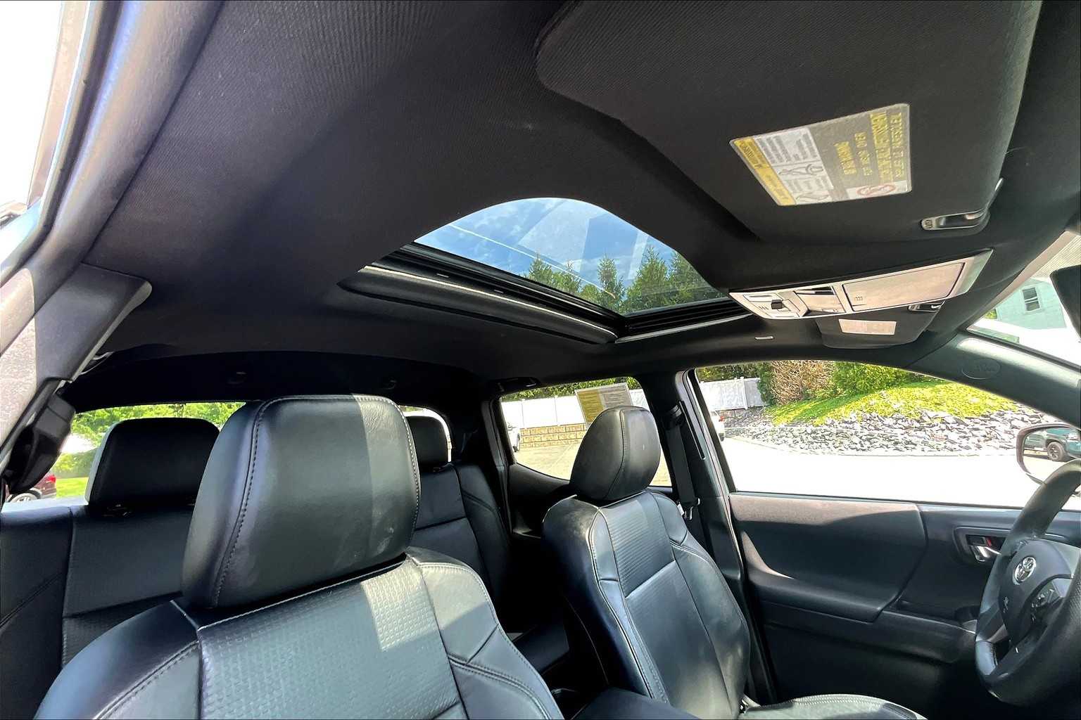 2023 Toyota Tacoma TRD Sport - Photo 22