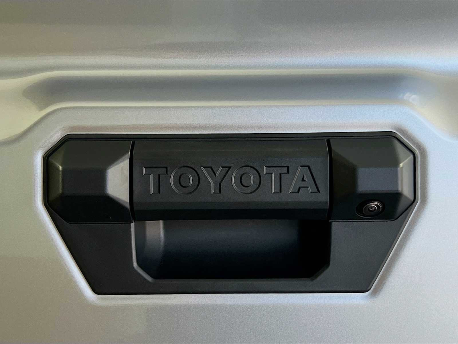 2025 Toyota Tacoma TRD Sport - Photo 17