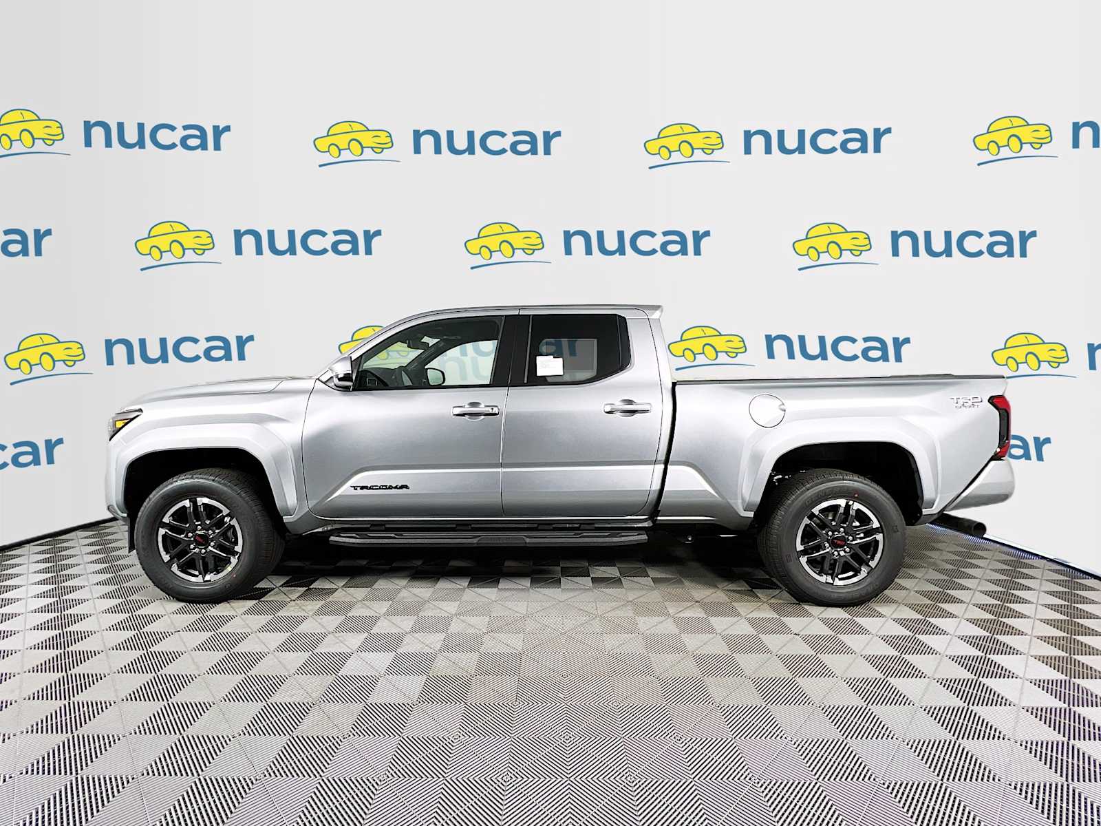 2025 Toyota Tacoma TRD Sport - Photo 3