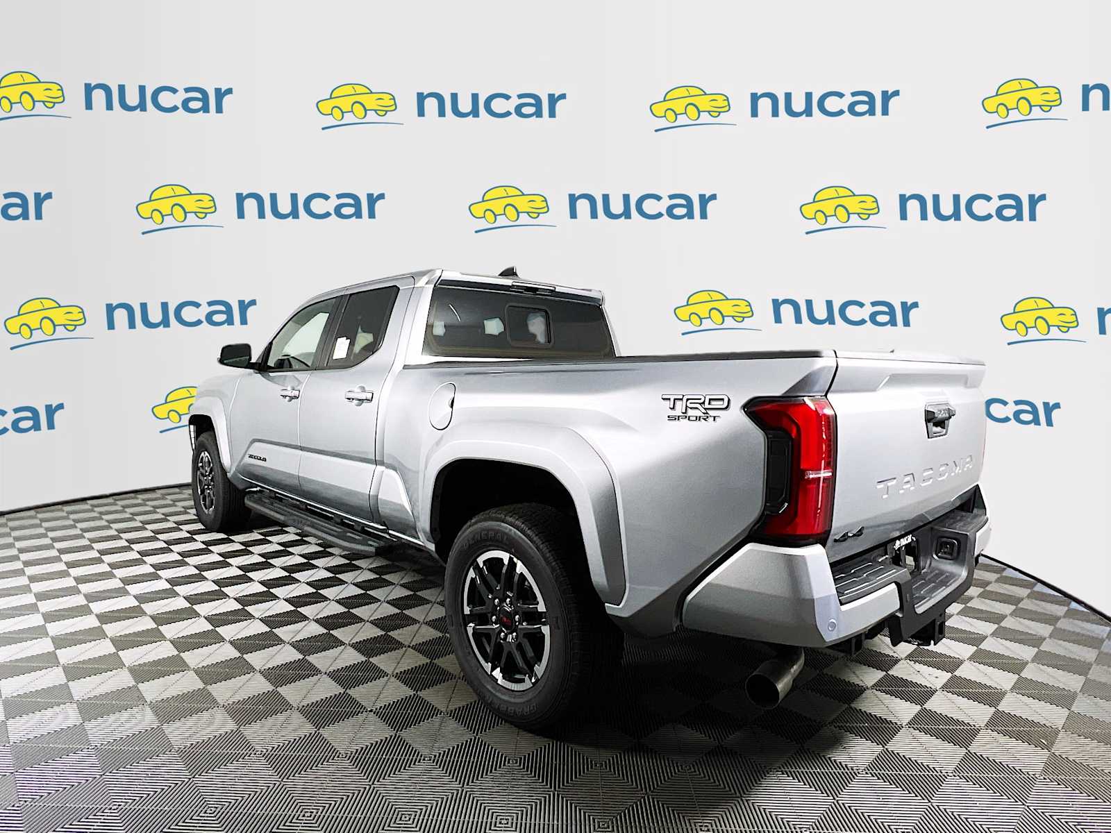 2025 Toyota Tacoma TRD Sport - Photo 4
