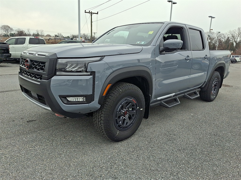 2026 Nissan Frontier PRO-4X - Photo 2