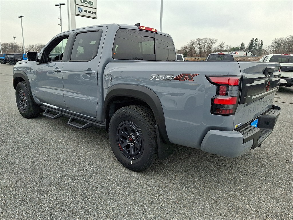 2026 Nissan Frontier PRO-4X - Photo 3