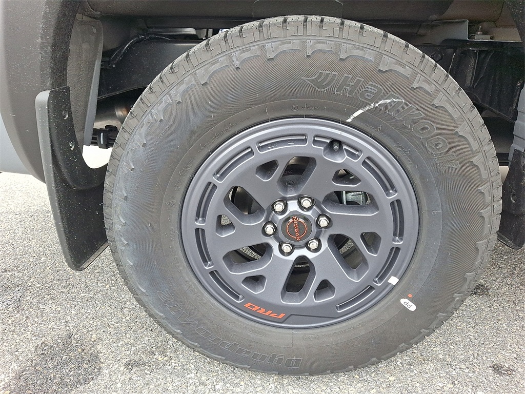 2026 Nissan Frontier PRO-4X - Photo 5