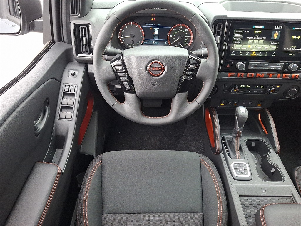 2026 Nissan Frontier PRO-4X - Photo 7