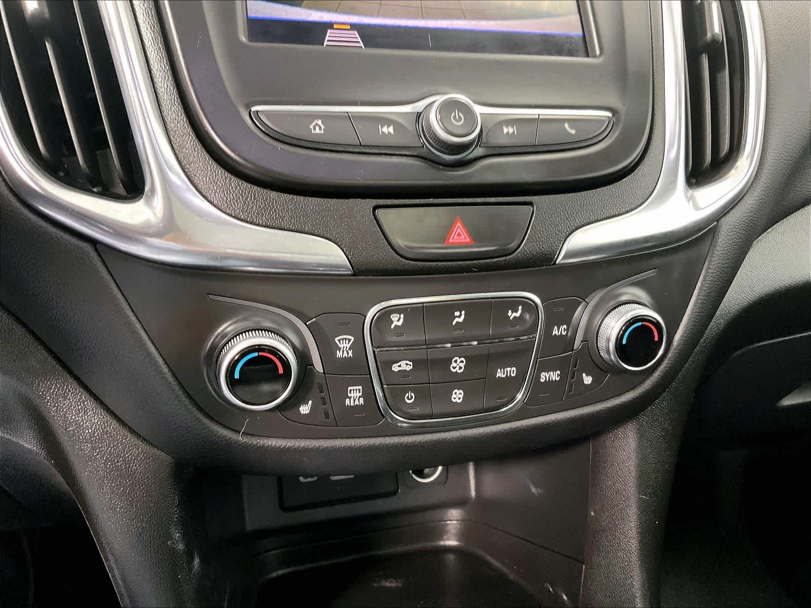 2021 Chevrolet Equinox LT - Photo 26