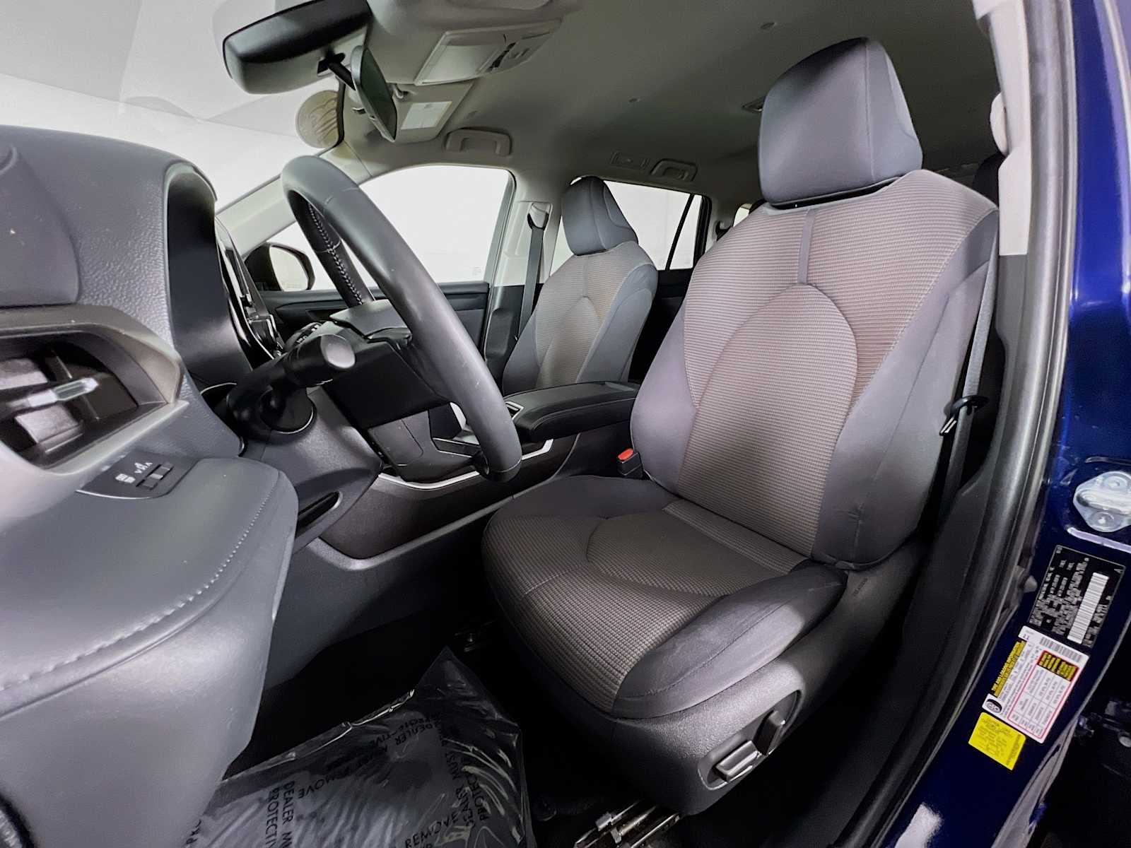 2023 Toyota Highlander LE - Photo 20