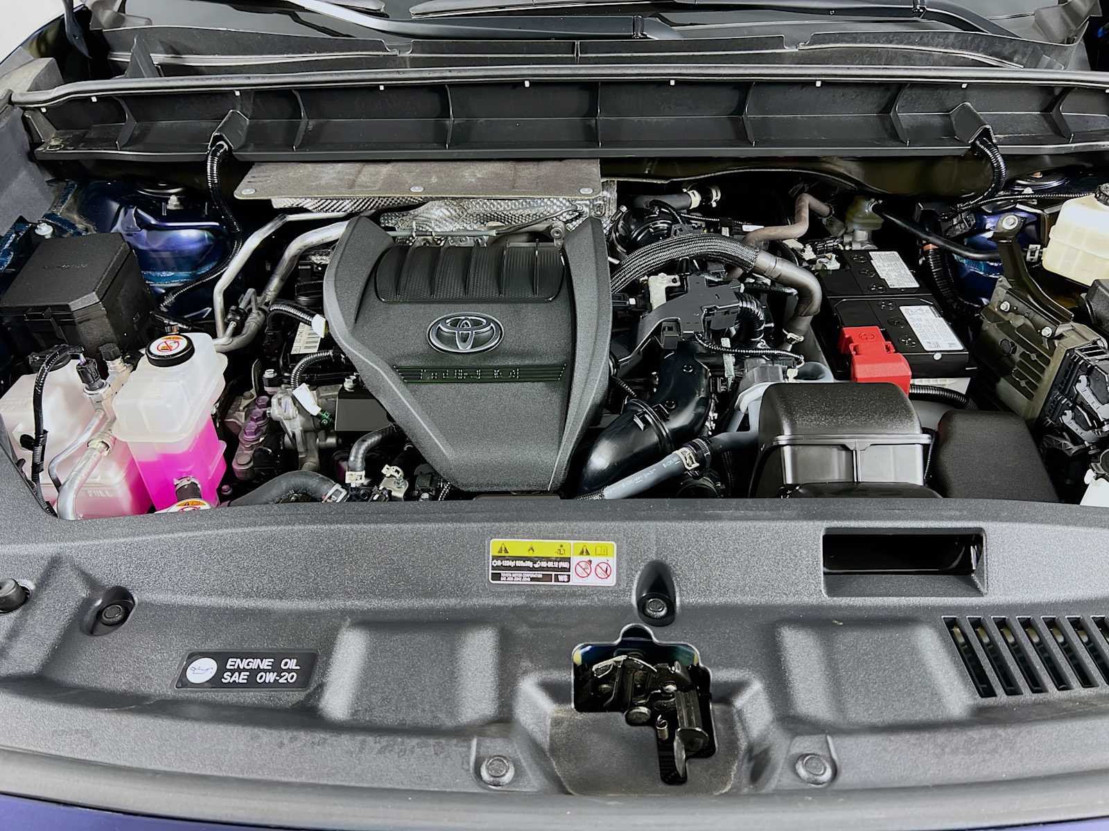 2023 Toyota Highlander LE - Photo 30