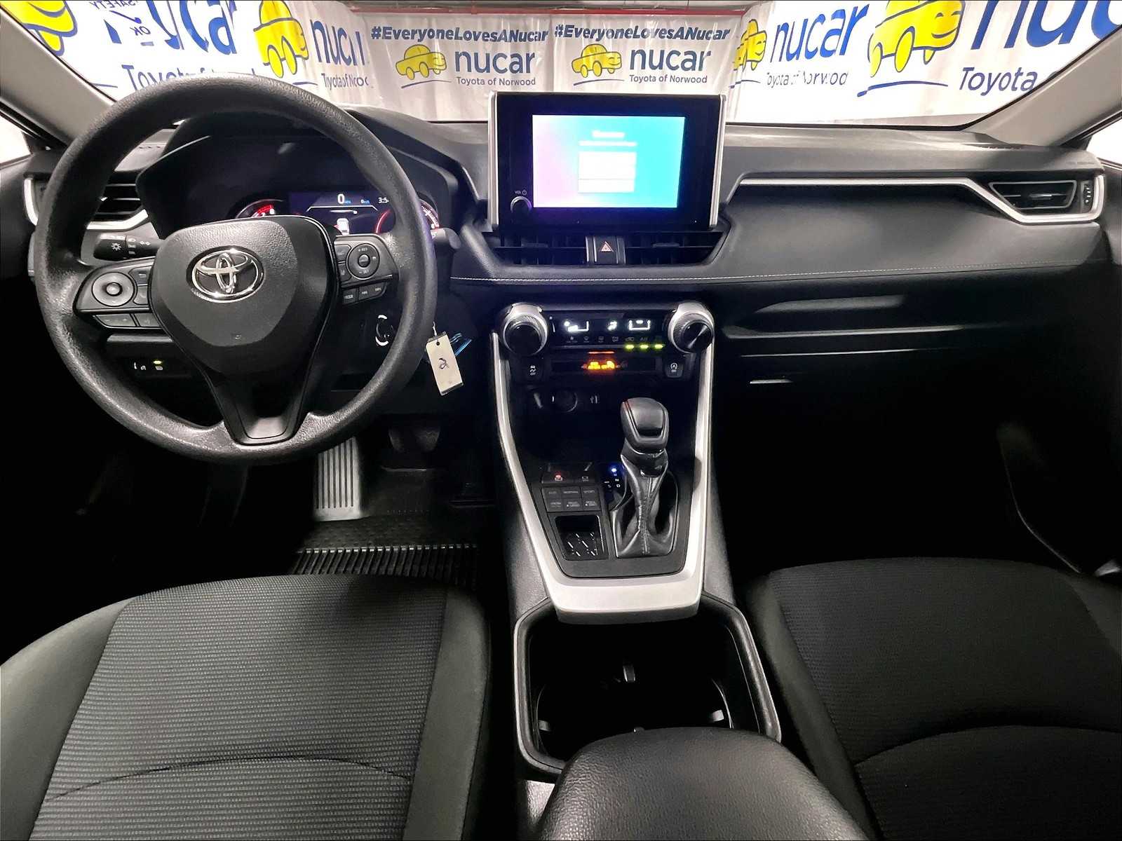 2024 Toyota RAV4 LE - Photo 21