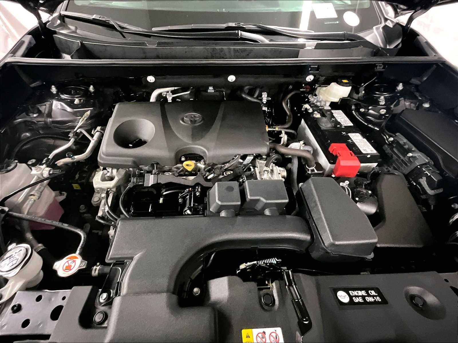 2024 Toyota RAV4 LE - Photo 29