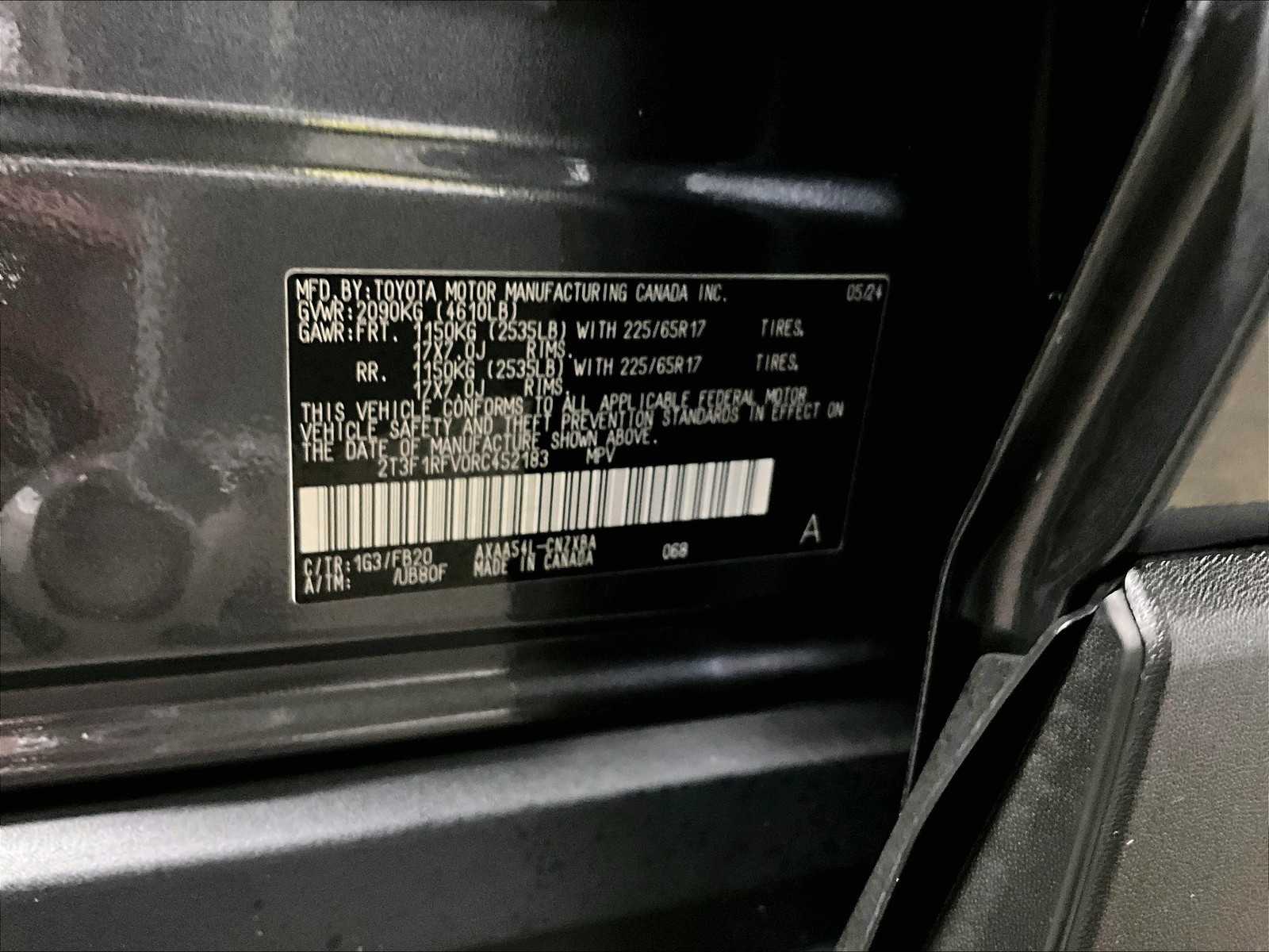 2024 Toyota RAV4 LE - Photo 34