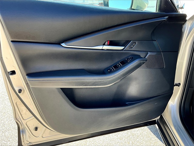 2022 Mazda CX-30 2.5 S Select Package - Photo 9