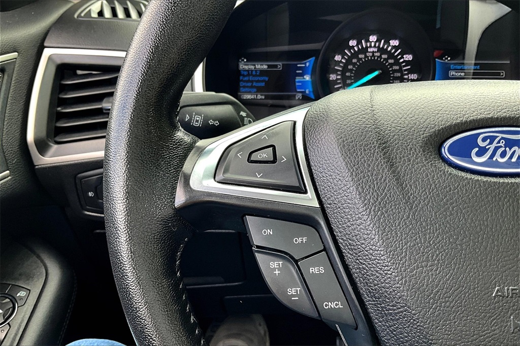 2021 Ford Edge SEL - Photo 23