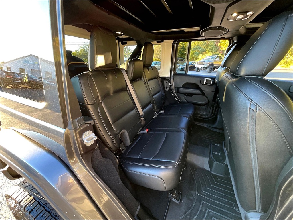 2021 Jeep Wrangler Unlimited Sahara Altitude - Photo 18