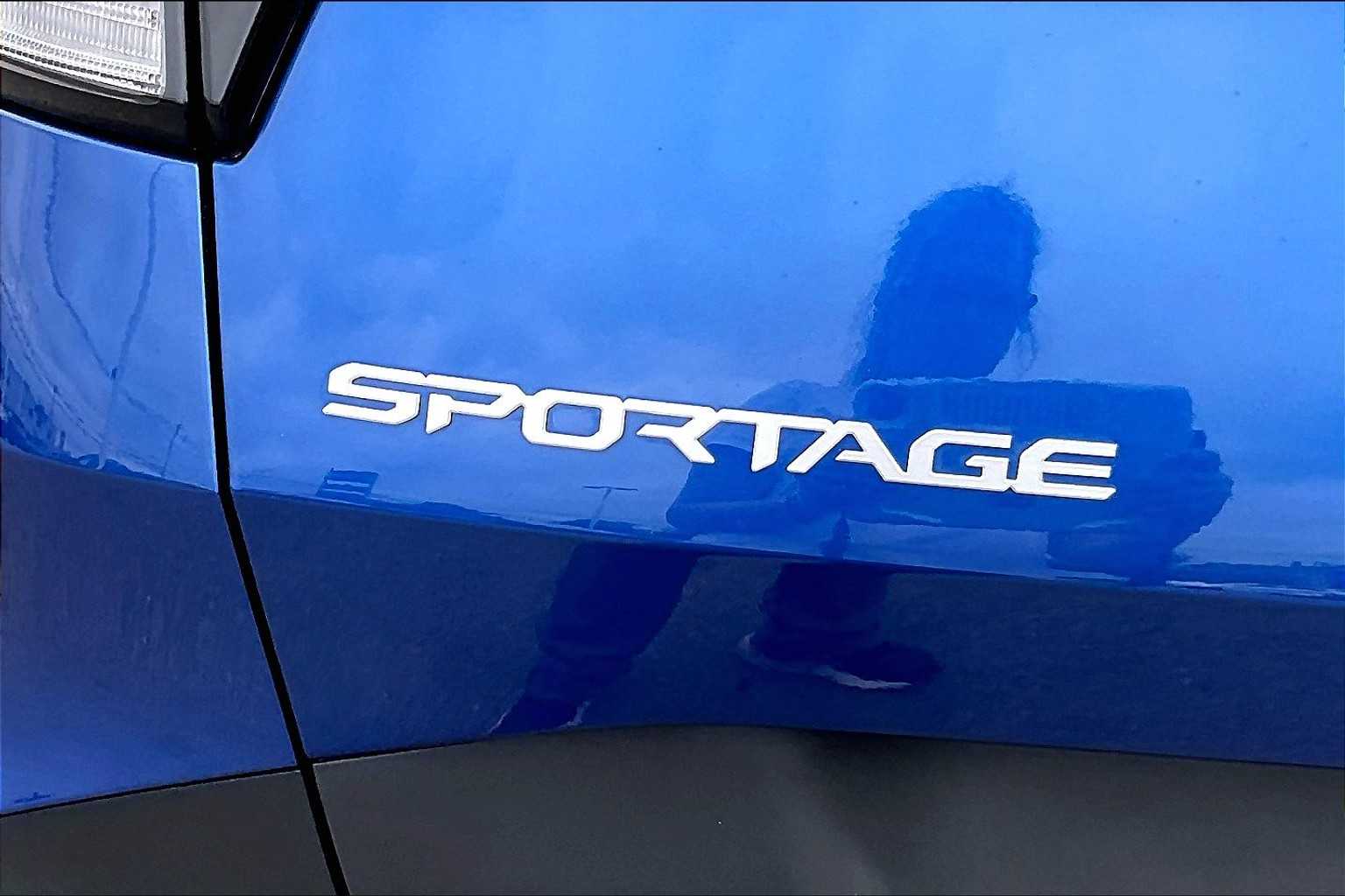 2023 Kia Sportage EX - Photo 28