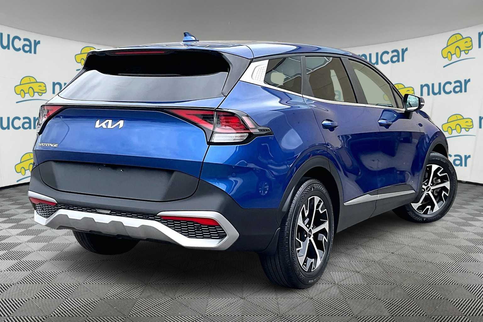 2023 Kia Sportage EX - Photo 6