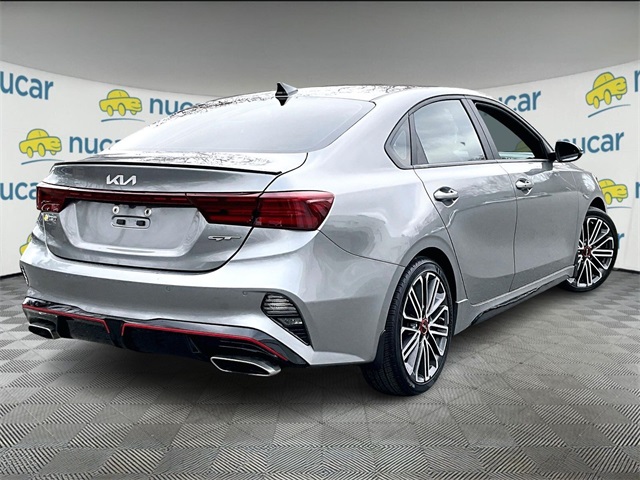 2023 Kia Forte GT - Photo 13
