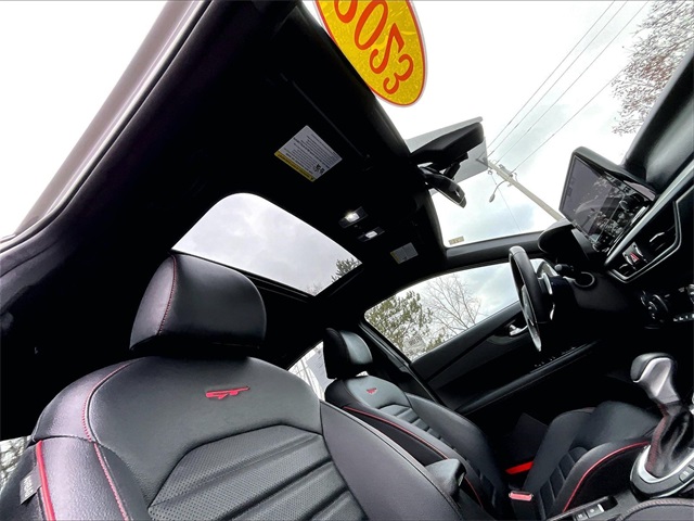 2023 Kia Forte GT - Photo 18