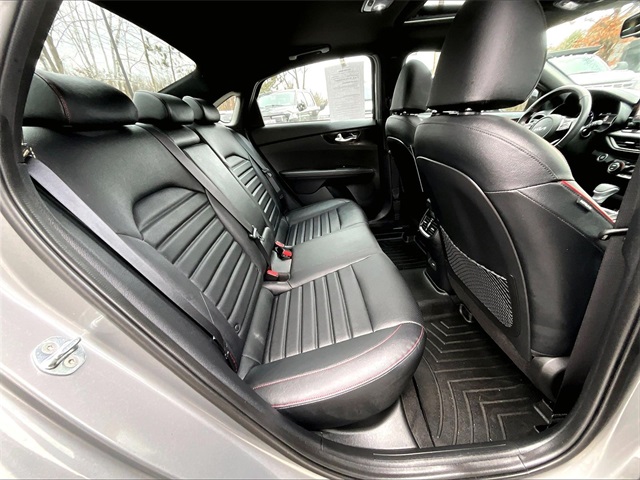 2023 Kia Forte GT - Photo 23