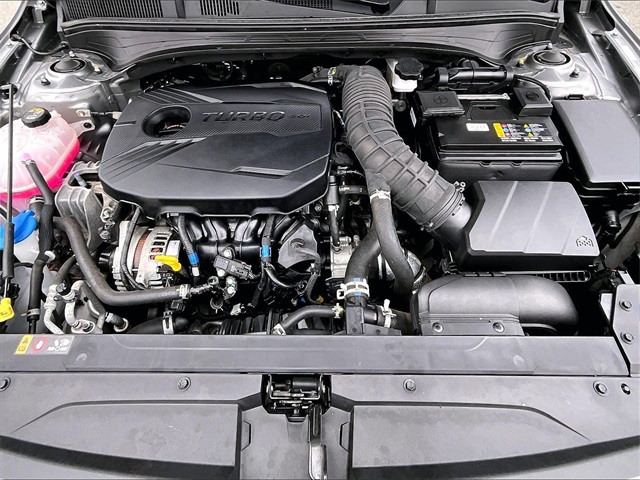 2023 Kia Forte GT - Photo 10