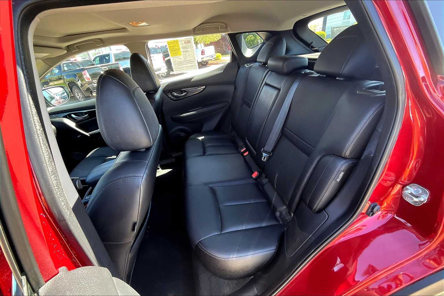 2021 Nissan Rogue Sport SL - Photo 15