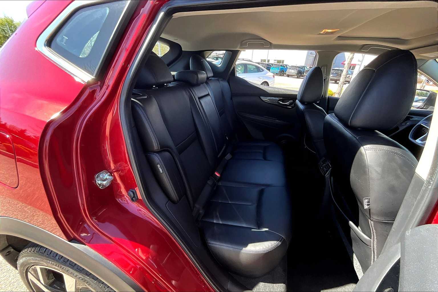 2021 Nissan Rogue Sport SL - Photo 16