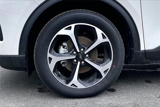 2025 Ford Escape ST-Line Select - Photo 13
