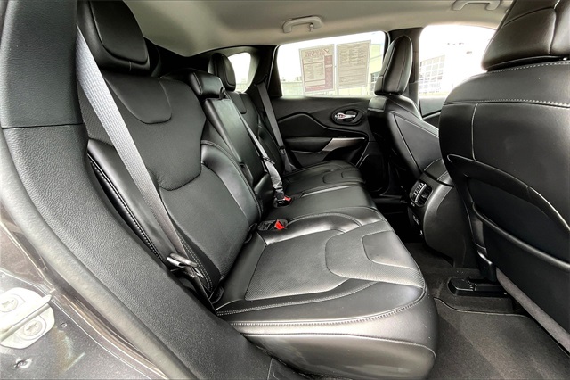 2021 Jeep Cherokee Latitude Lux - Photo 15