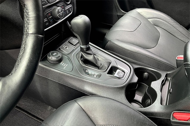 2021 Jeep Cherokee Latitude Lux - Photo 19