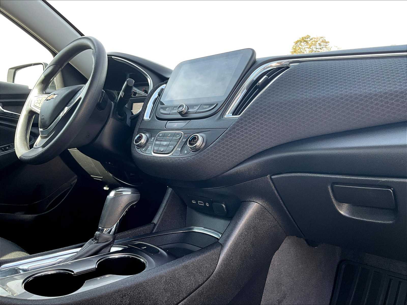 2019 Chevrolet Malibu LT - Photo 14