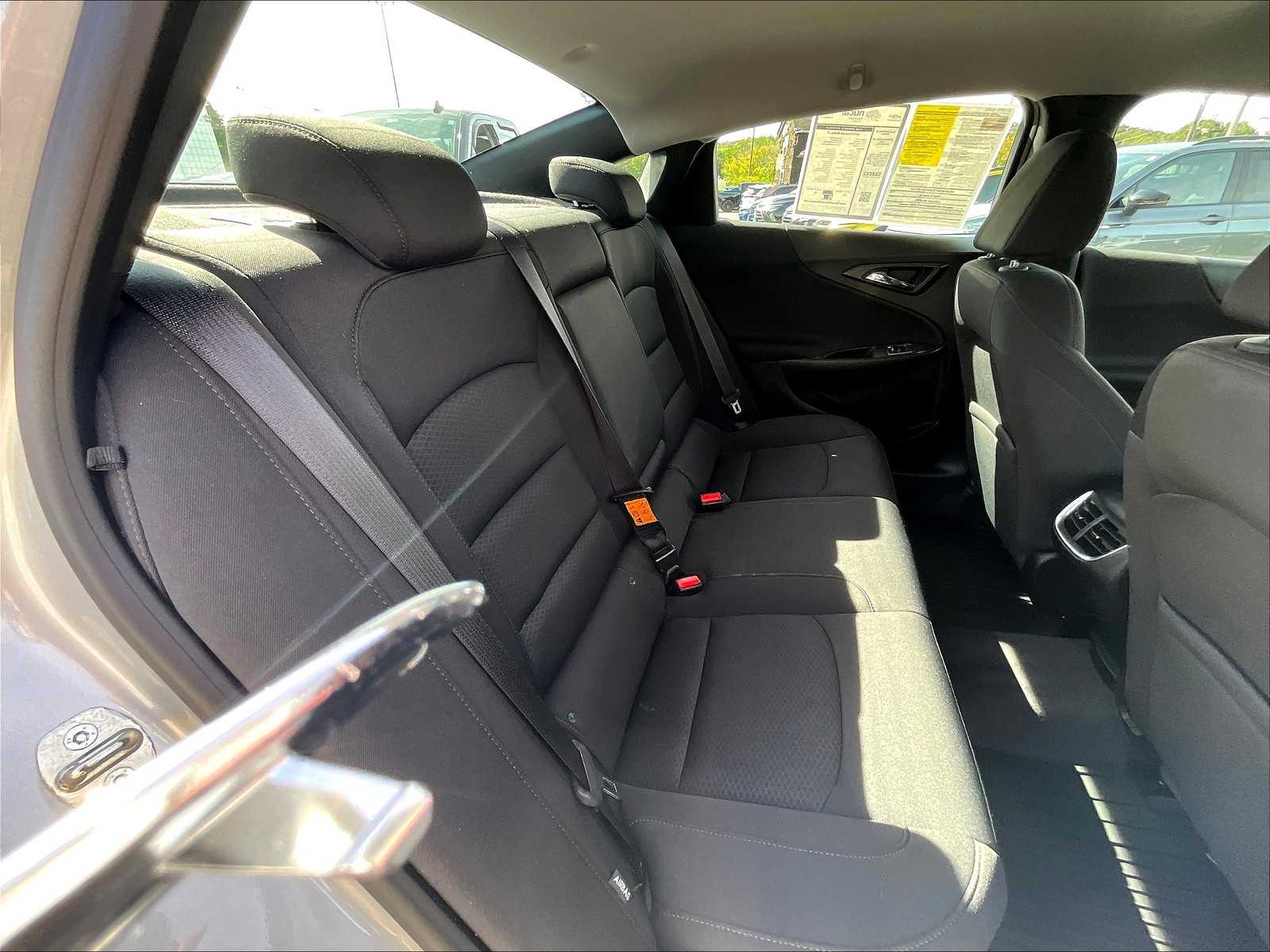 2019 Chevrolet Malibu LT - Photo 16