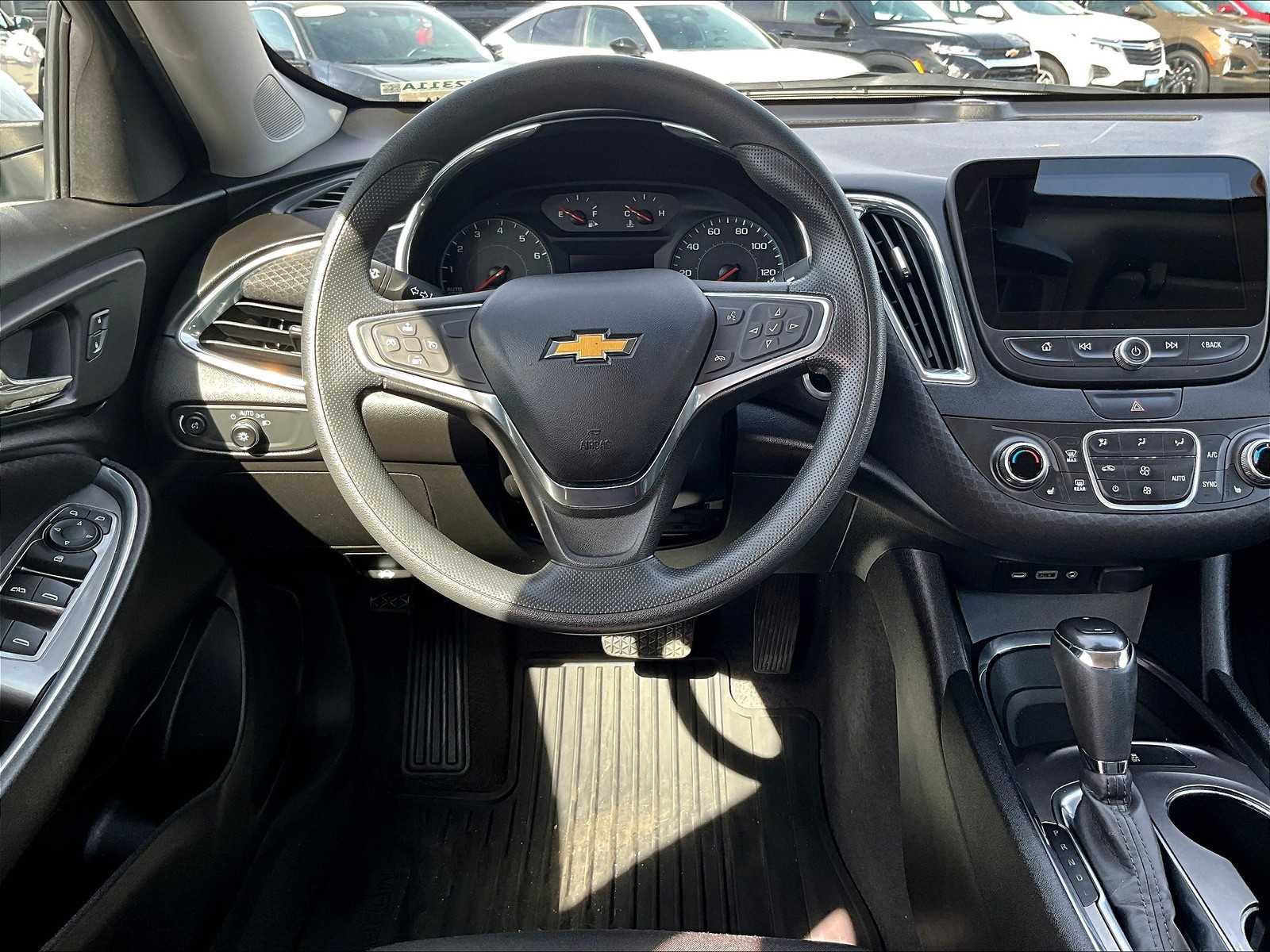 2019 Chevrolet Malibu LT - Photo 17