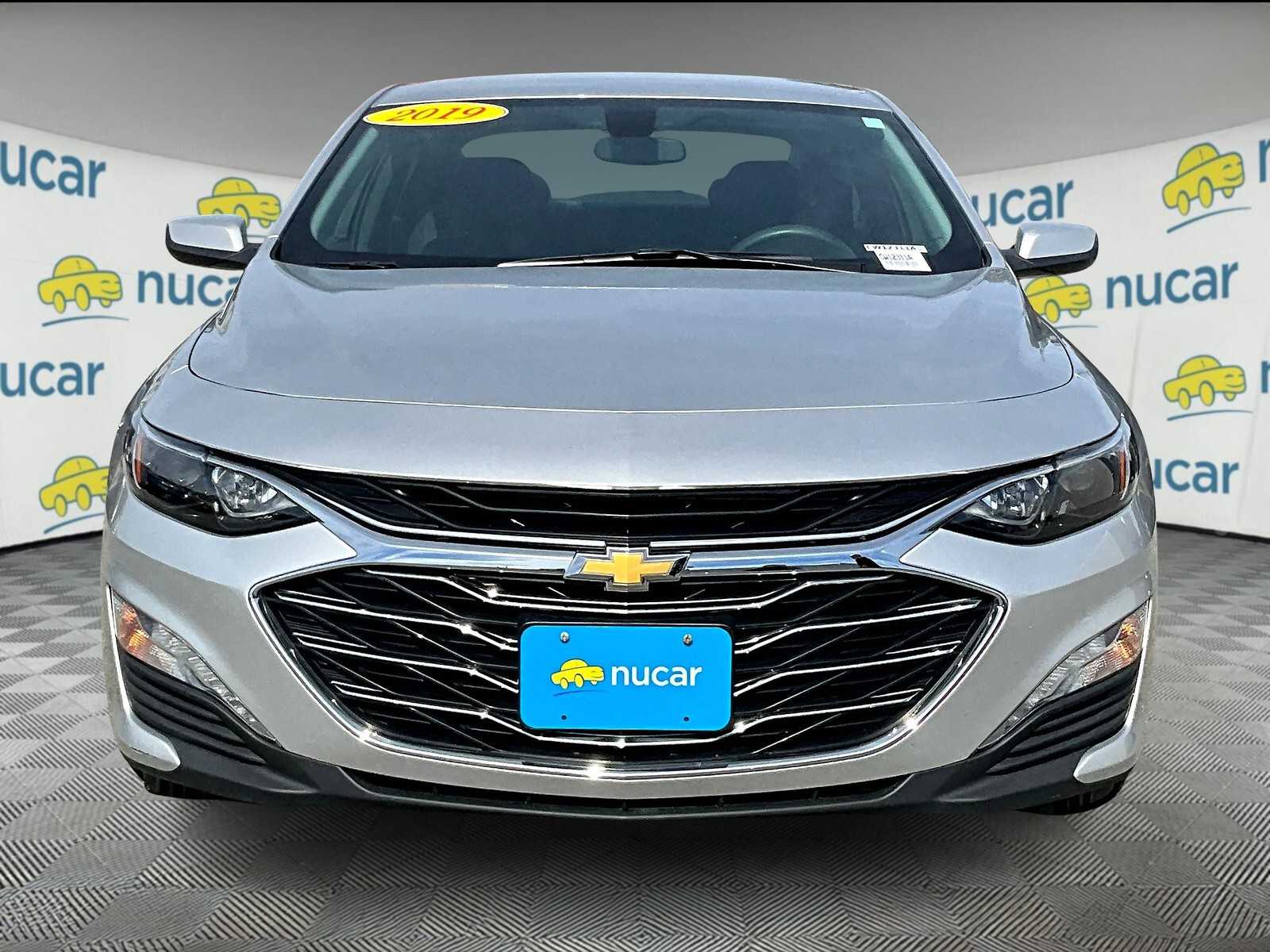 2019 Chevrolet Malibu LT - Photo 2