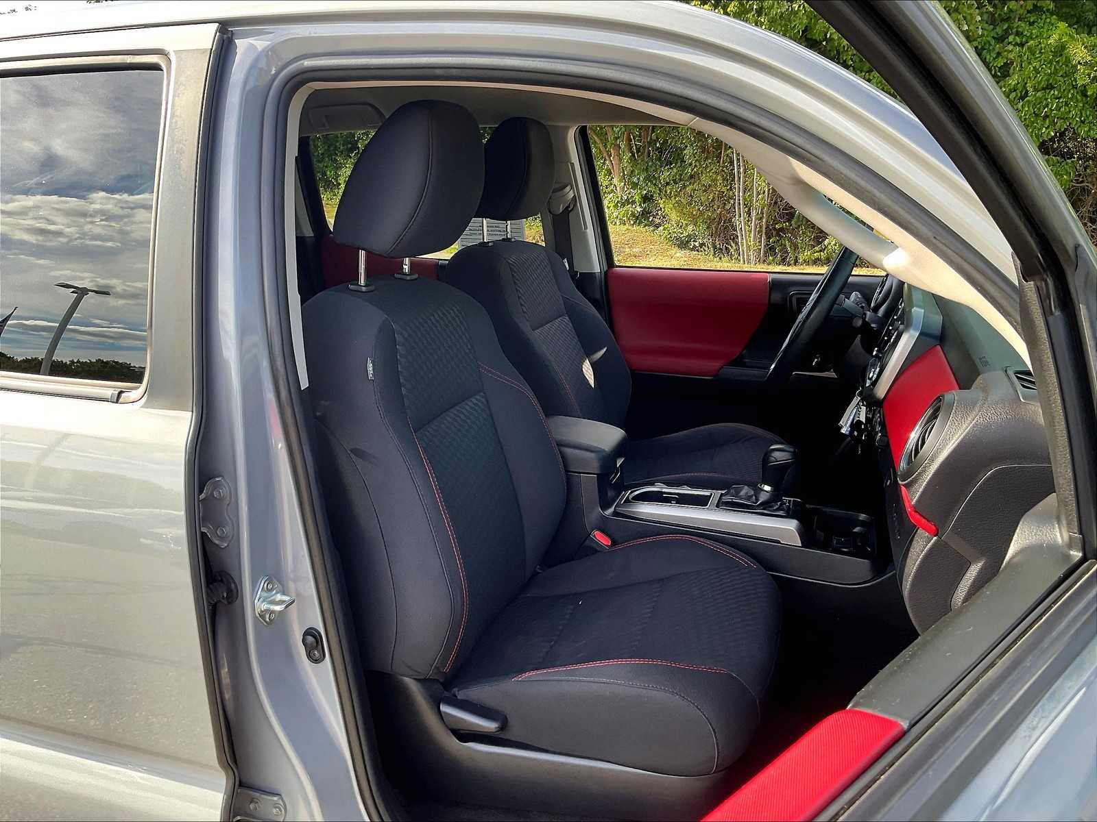 2021 Toyota Tacoma SR5 - Photo 11