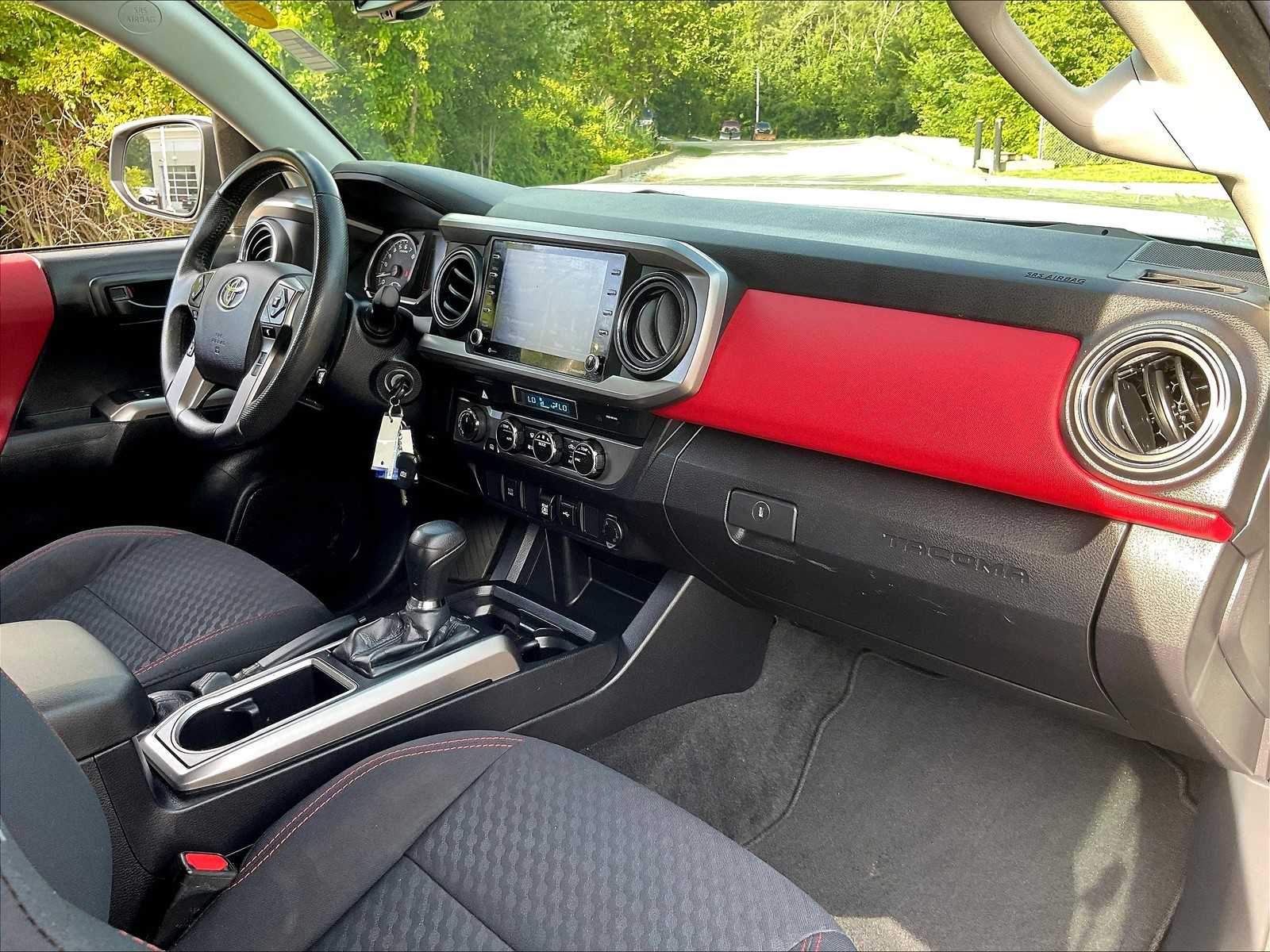 2021 Toyota Tacoma SR5 - Photo 14