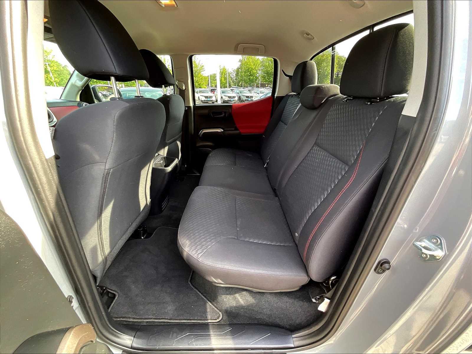 2021 Toyota Tacoma SR5 - Photo 15