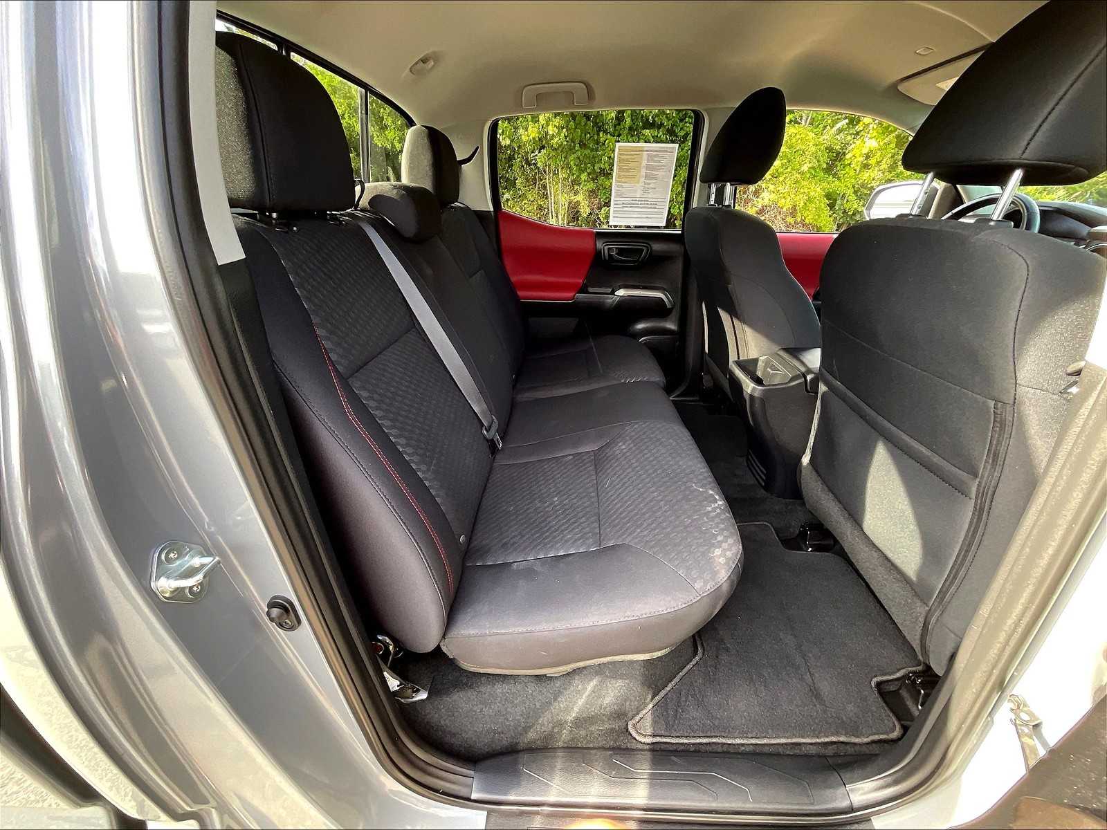 2021 Toyota Tacoma SR5 - Photo 16