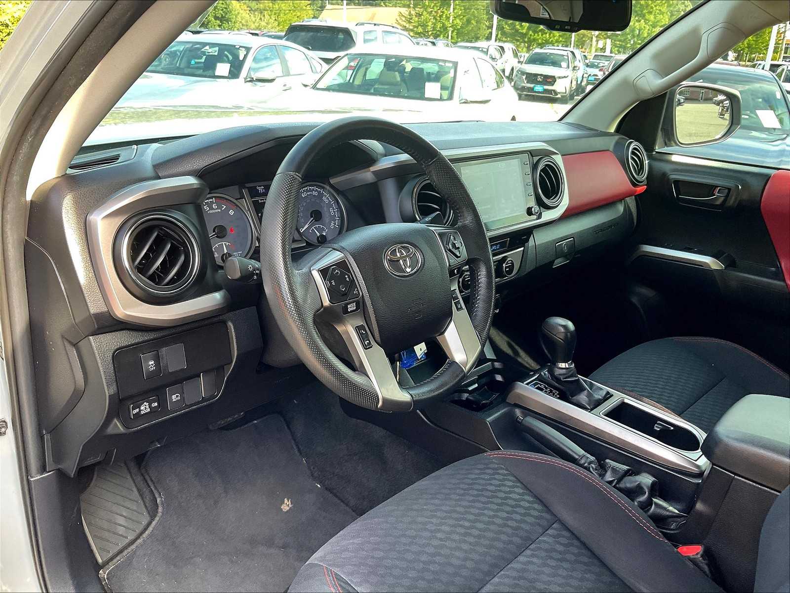 2021 Toyota Tacoma SR5 - Photo 8