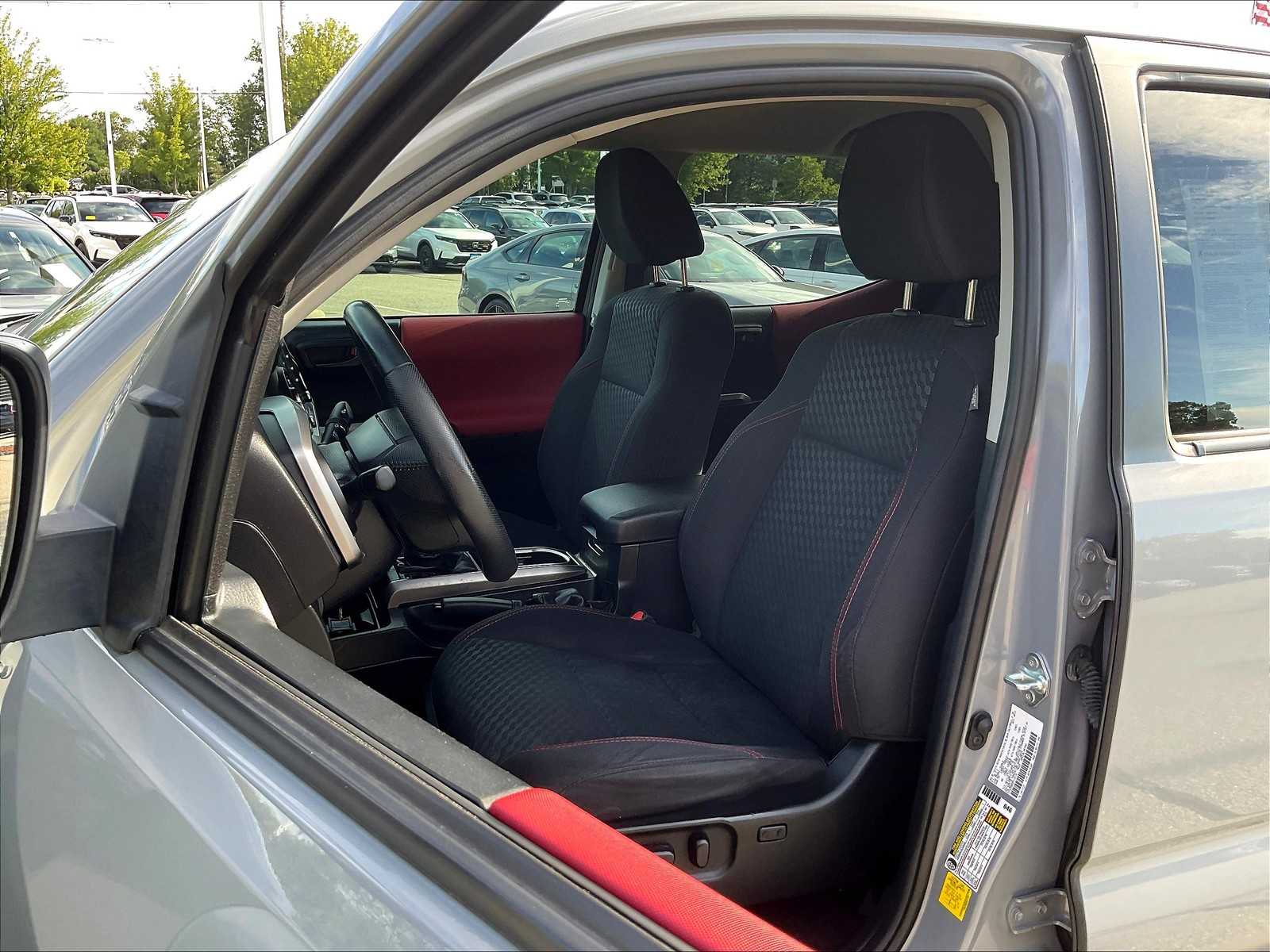 2021 Toyota Tacoma SR5 - Photo 10