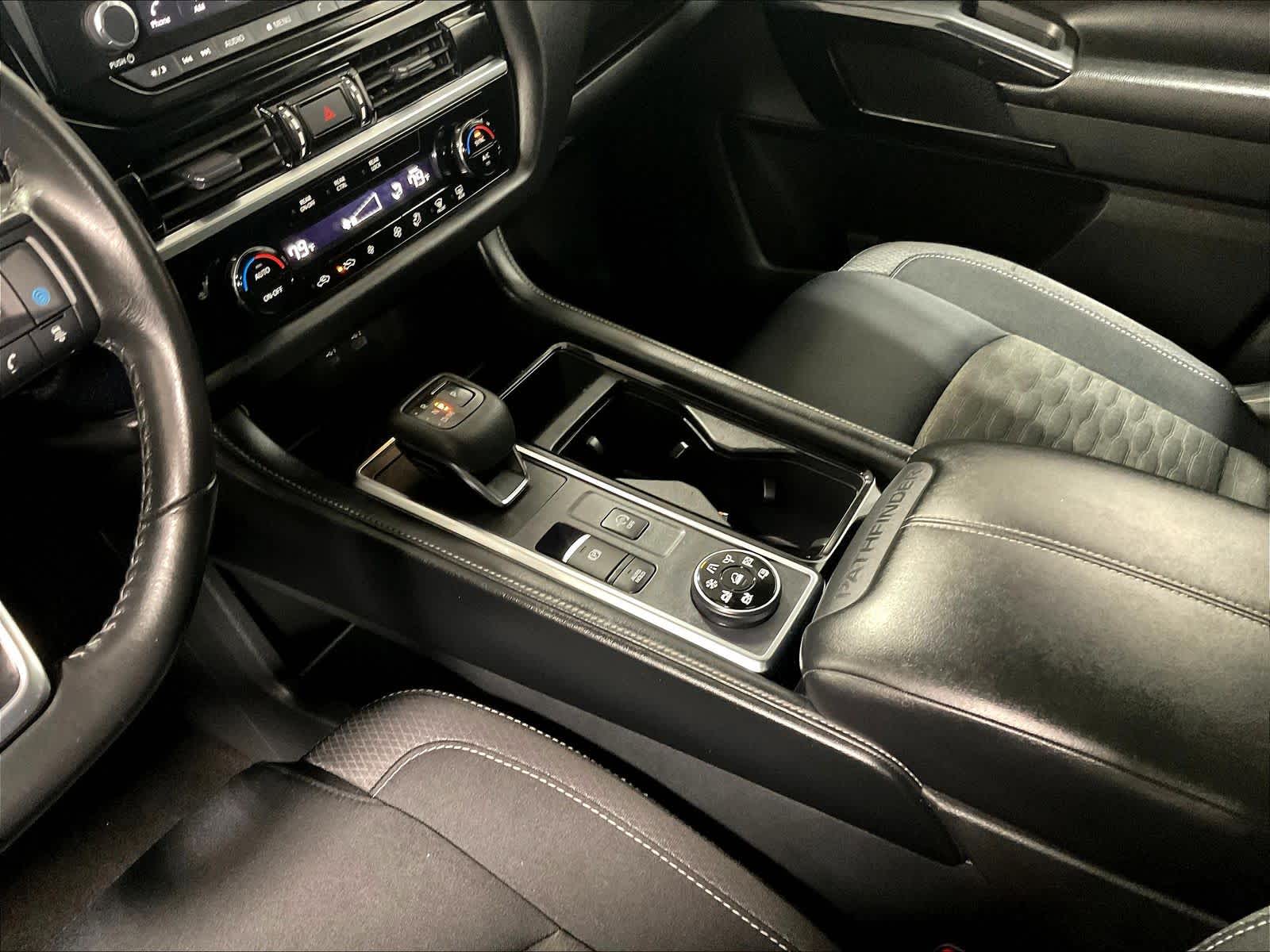 2024 Nissan Pathfinder SV - Photo 20