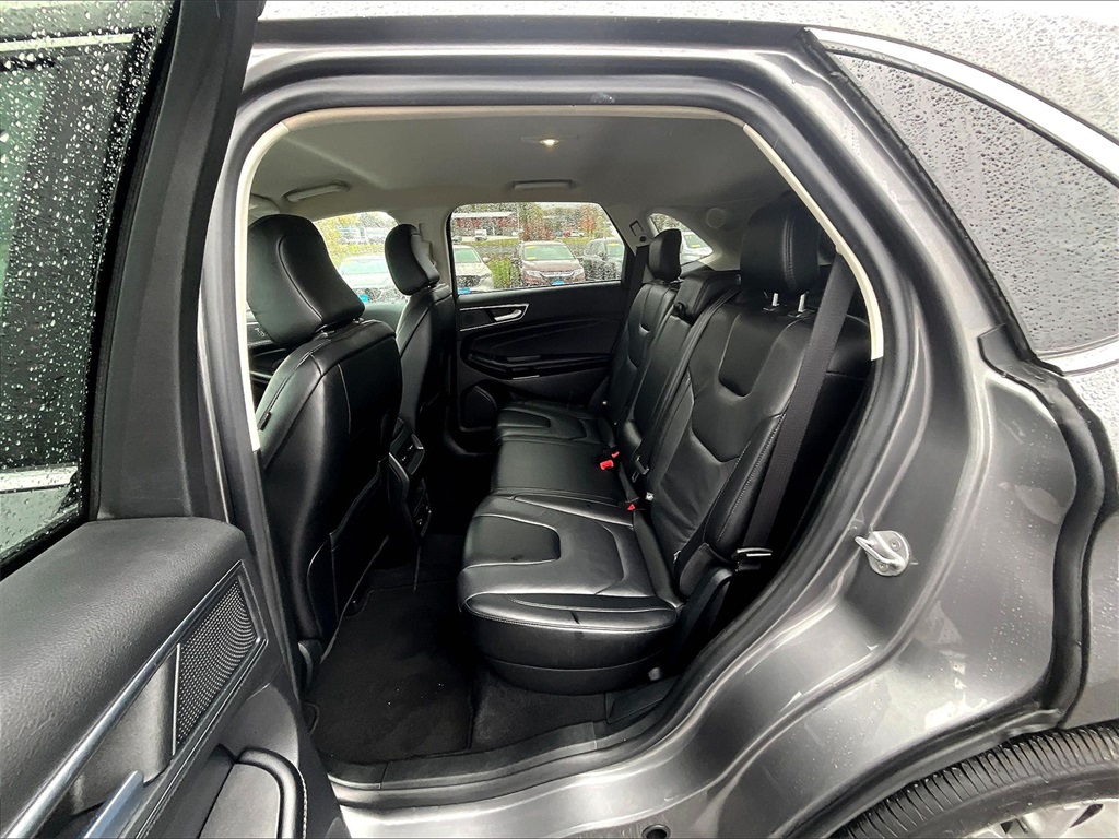 2022 Ford Edge Titanium - Photo 15