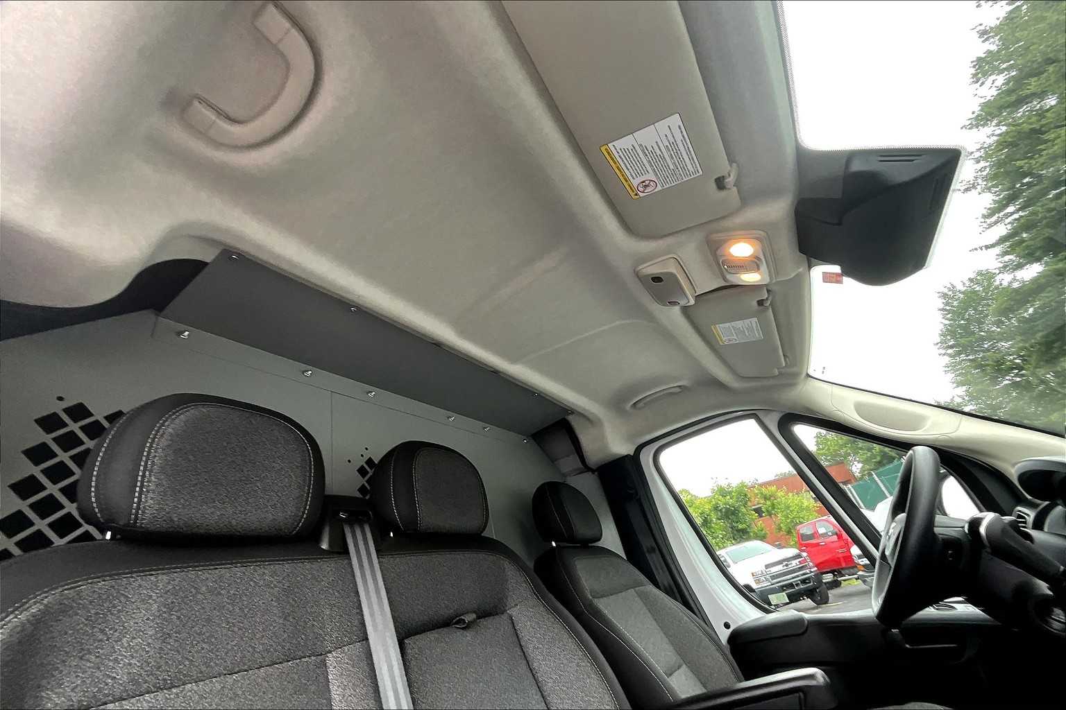 2024 Ram ProMaster Tradesman - Photo 20