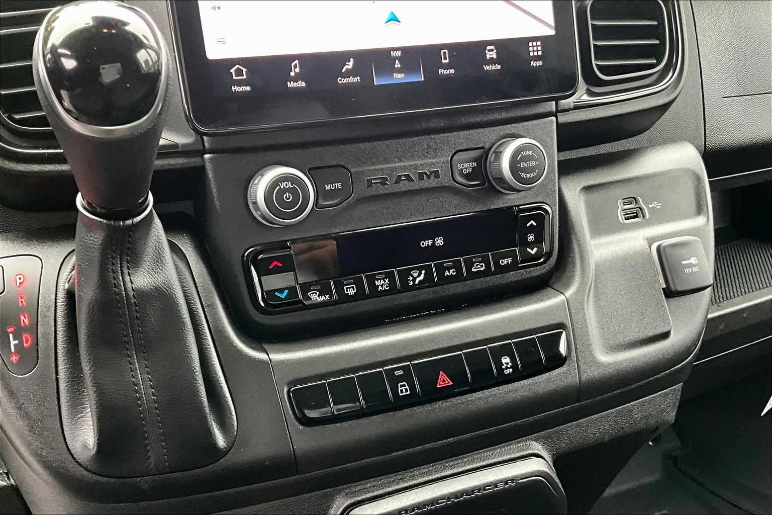 2024 Ram ProMaster Tradesman - Photo 24