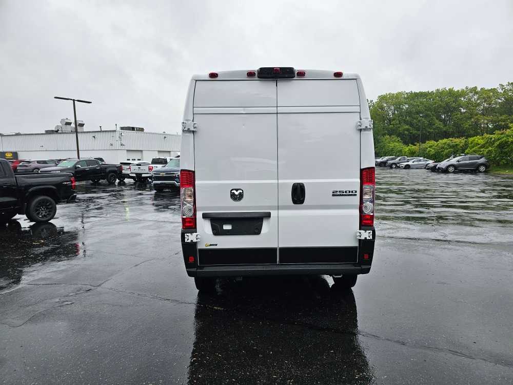 2024 Ram ProMaster Tradesman - Photo 3