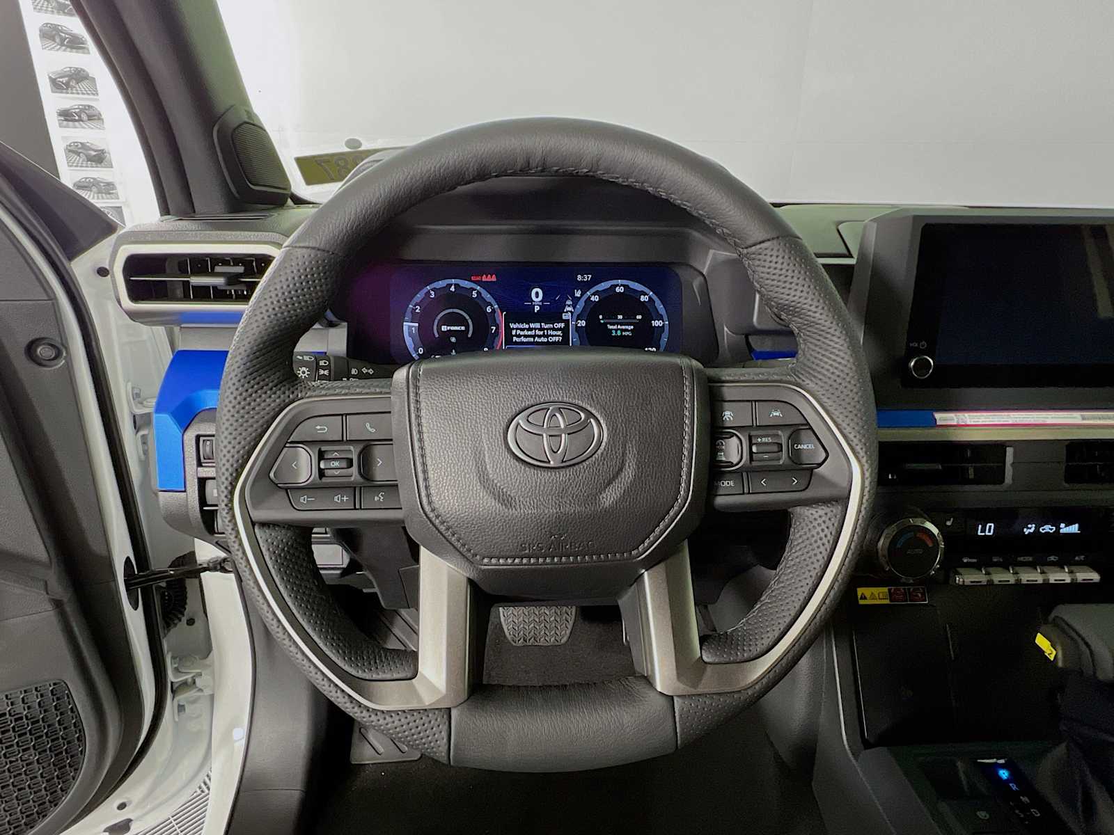 2025 Toyota Tacoma TRD Off Road - Photo 7