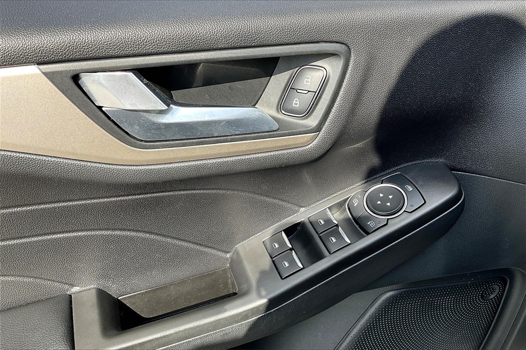 2021 Ford Escape SE - Photo 35