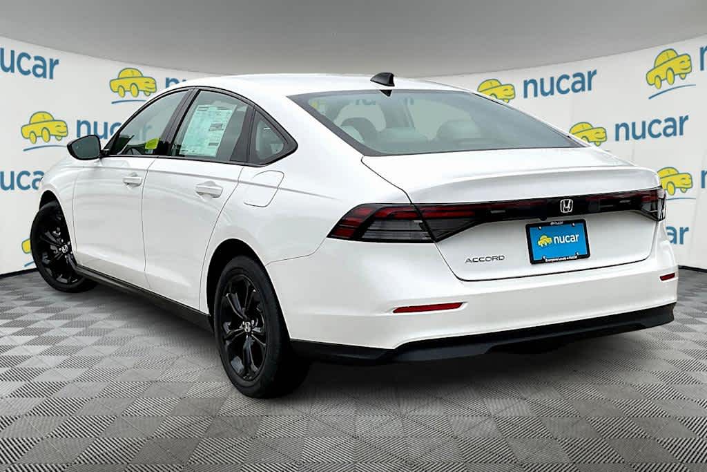 2025 Honda Accord SE - Photo 4