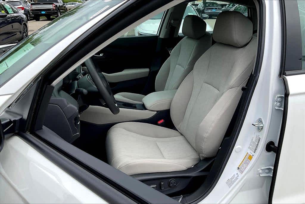 2025 Honda Accord SE - Photo 10