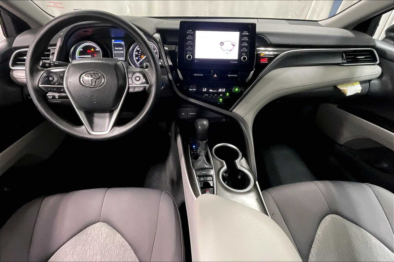 2023 Toyota Camry Hybrid LE - Photo 21