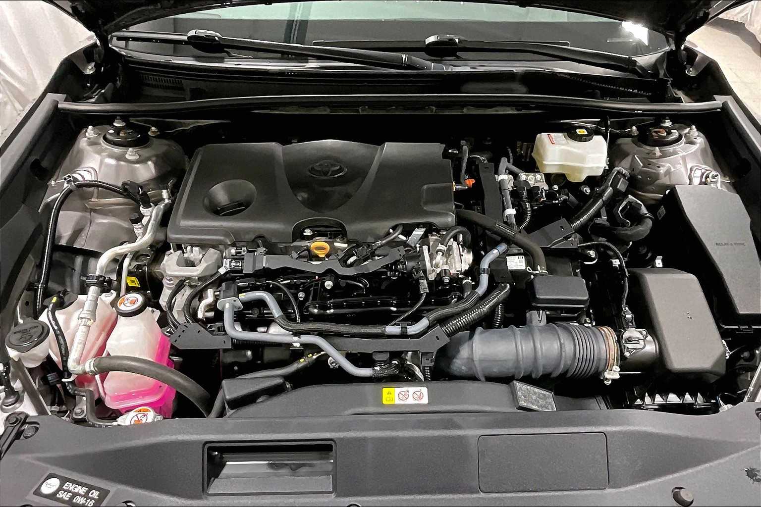 2023 Toyota Camry Hybrid LE - Photo 29
