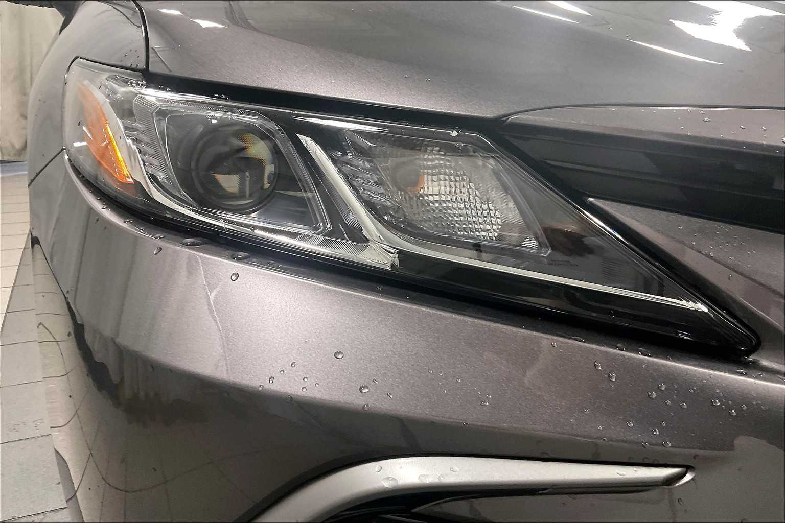 2023 Toyota Camry Hybrid LE - Photo 32